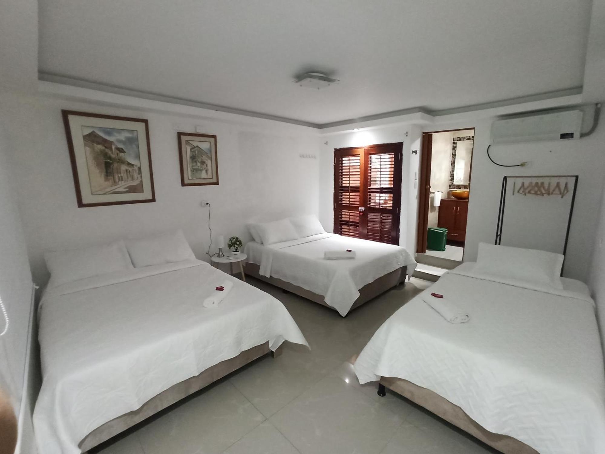 Hostal Casa De Las Americas Картахена Экстерьер фото