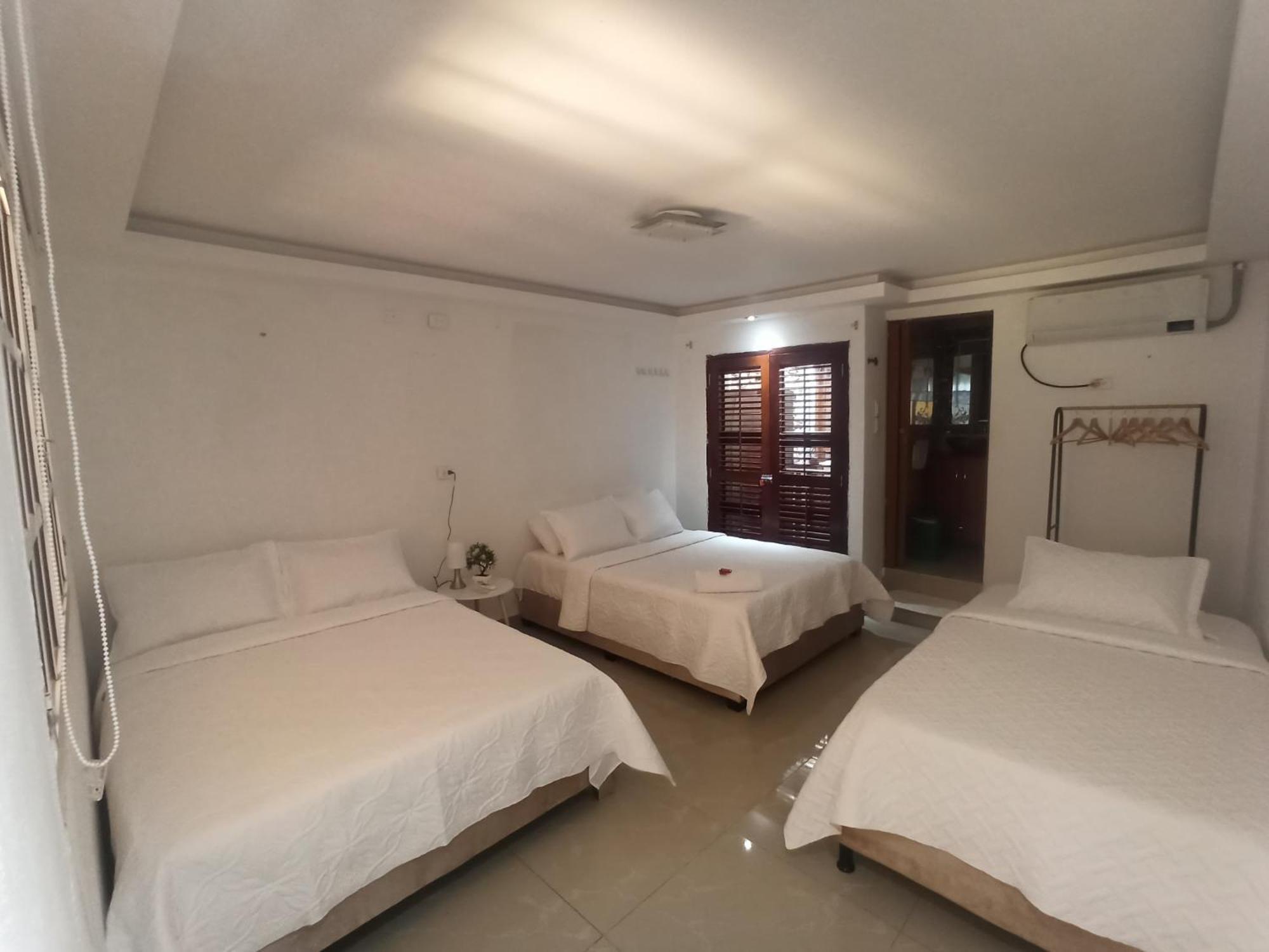 Hostal Casa De Las Americas Картахена Экстерьер фото