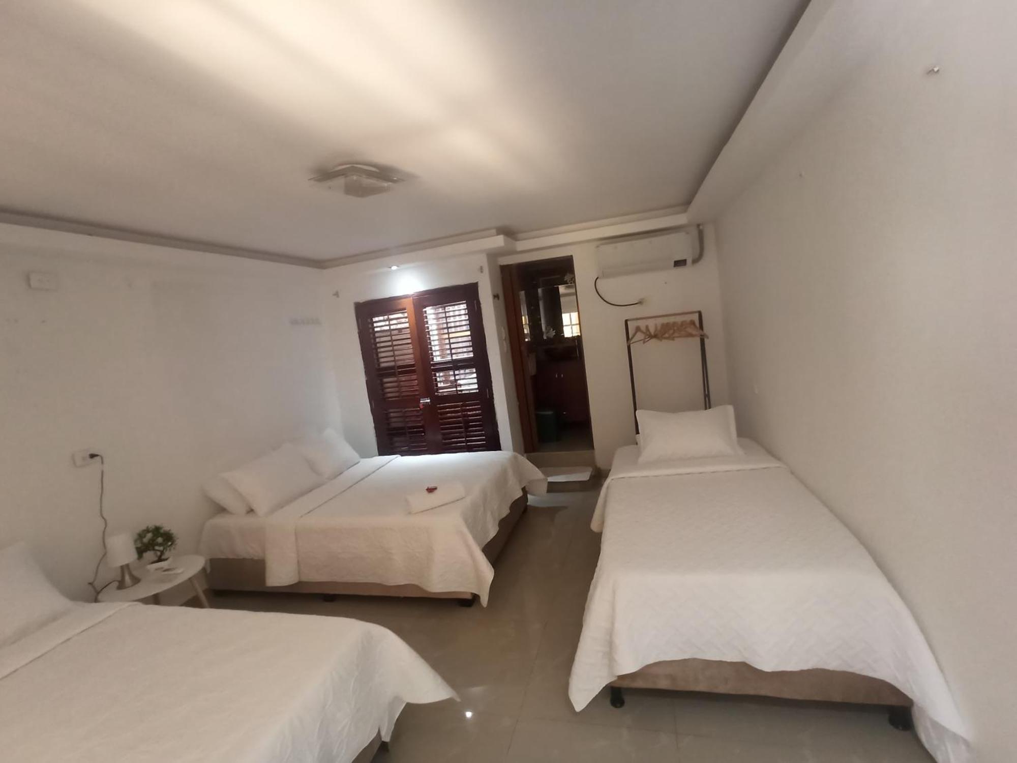 Hostal Casa De Las Americas Картахена Экстерьер фото